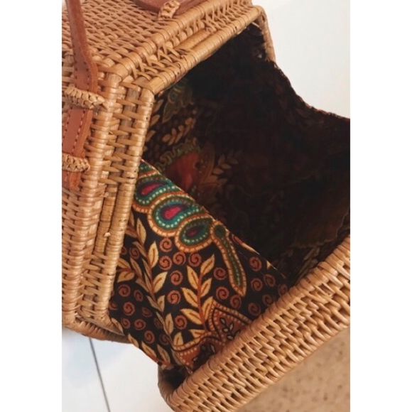 Hexagon Rattan Bag - Picture 5 of 5